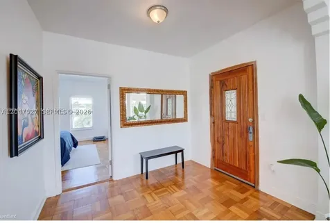 4035 N Meridian Avenue Miami Beach FL 33140