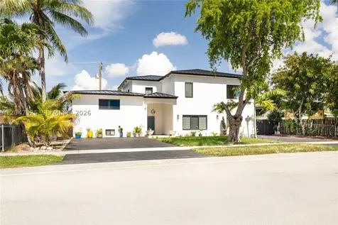 20200 NE 14th Avenue Miami FL 33179