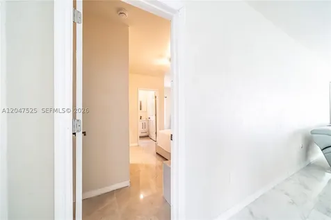 20200 NE 14th Avenue Miami FL 33179