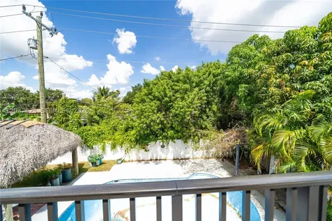 20200 NE 14th Avenue Miami FL 33179