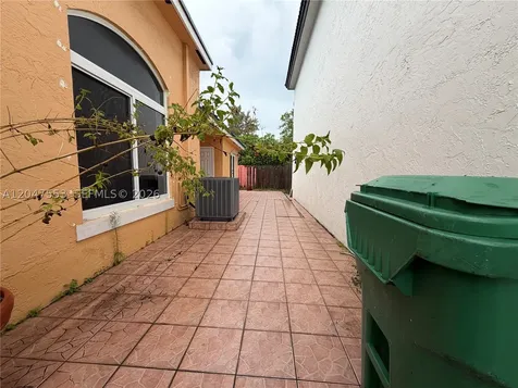 12993 NW 11th Terrace Miami FL 33182