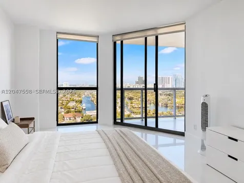3640 Yacht Club Drive Aventura FL 33180