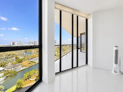 3640 Yacht Club Drive Aventura FL 33180