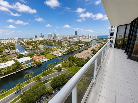 3640 Yacht Club Drive Aventura FL 33180