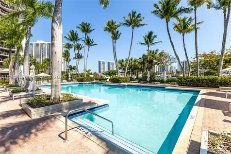 3640 Yacht Club Drive Aventura FL 33180