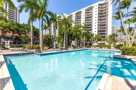 3640 Yacht Club Drive Aventura FL 33180