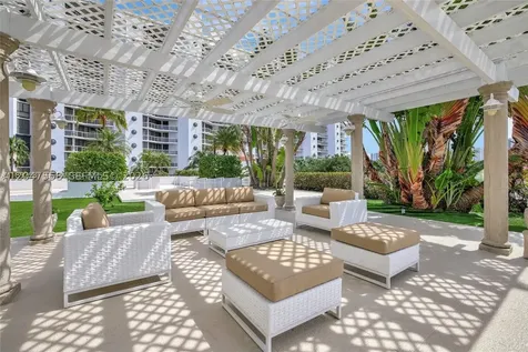 3640 Yacht Club Drive Aventura FL 33180