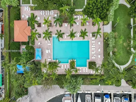 3640 Yacht Club Drive Aventura FL 33180