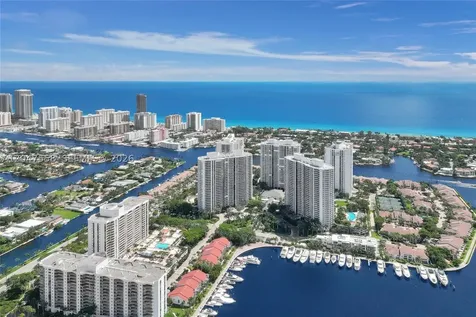 3640 Yacht Club Drive Aventura FL 33180