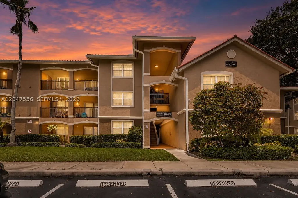 215 SW 117th Terrace Pembroke Pines FL 33025