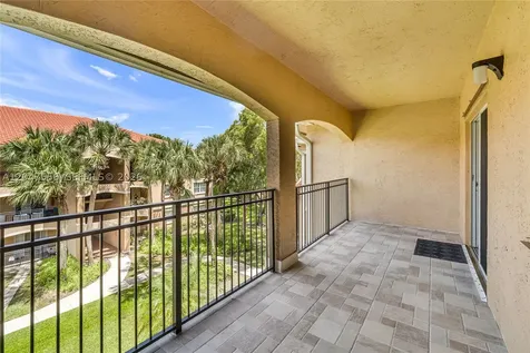 215 SW 117th Terrace Pembroke Pines FL 33025