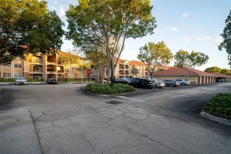 215 SW 117th Terrace Pembroke Pines FL 33025