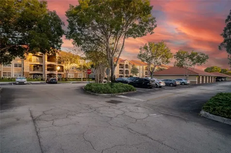 215 SW 117th Terrace Pembroke Pines FL 33025