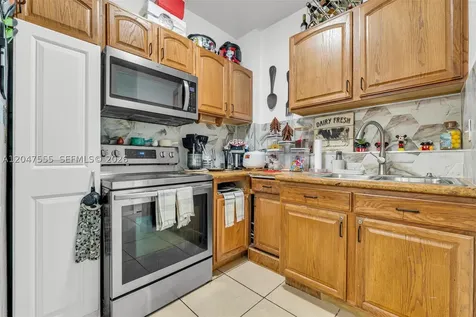 17820 NW 73rd Avenue Hialeah FL 33015