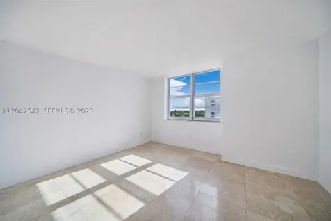 5701 Collins Avenue Miami Beach FL 33140