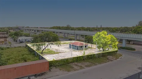 6801 NW 27th Avenue Miami FL 33147