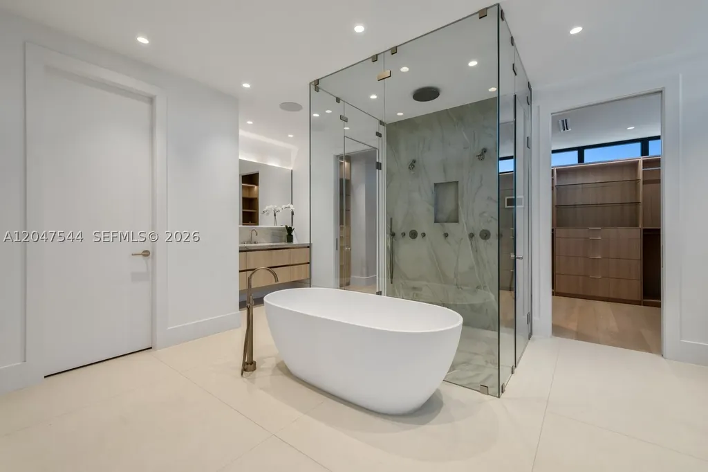 1099 NE 4th Avenue Boca Raton FL 33432