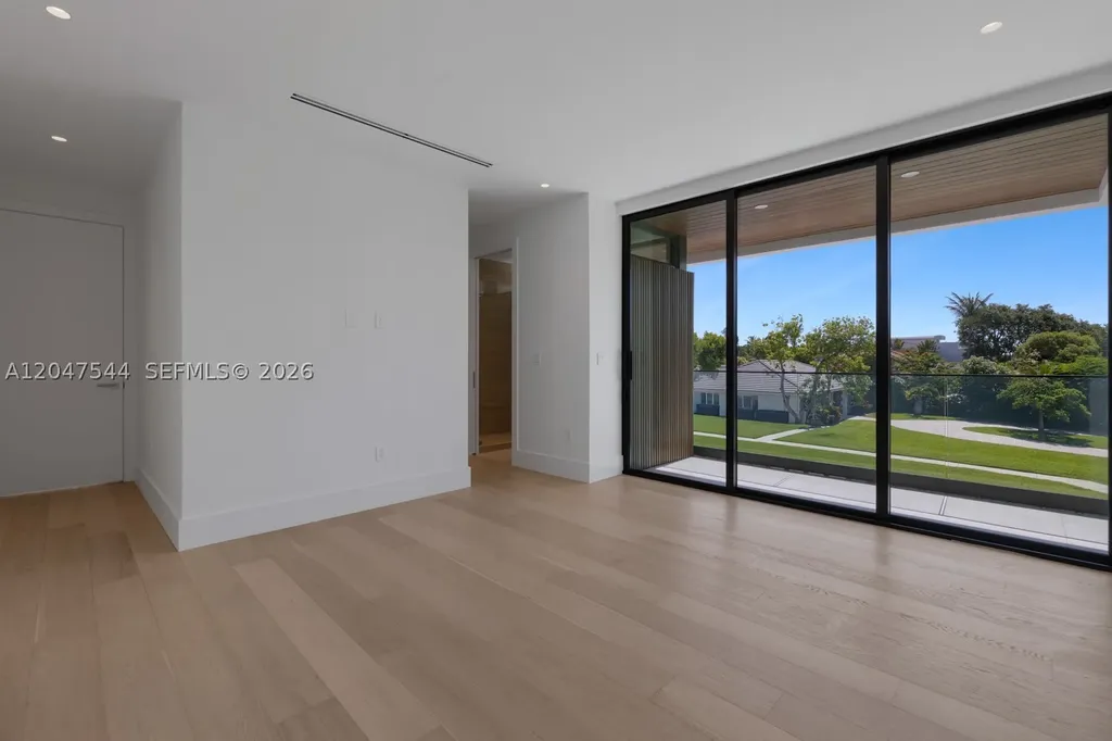 1099 NE 4th Avenue Boca Raton FL 33432