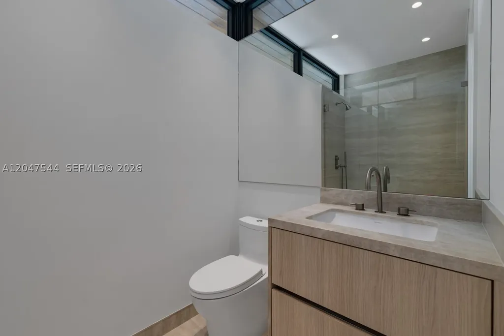 1099 NE 4th Avenue Boca Raton FL 33432