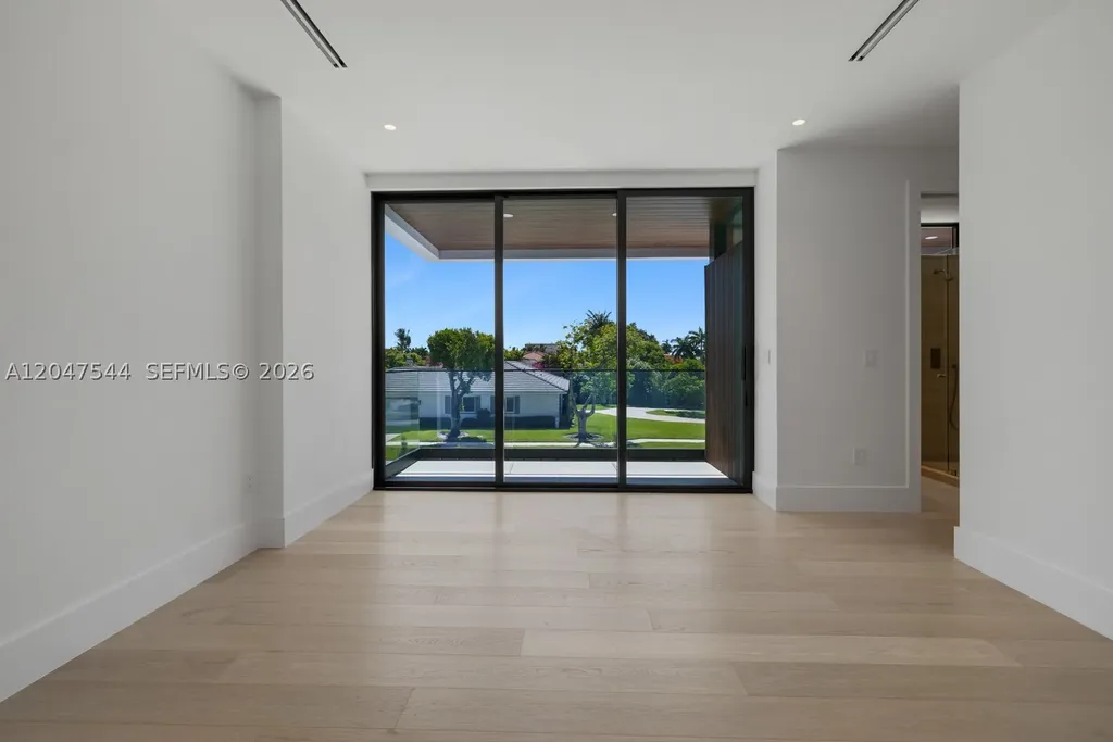 1099 NE 4th Avenue Boca Raton FL 33432