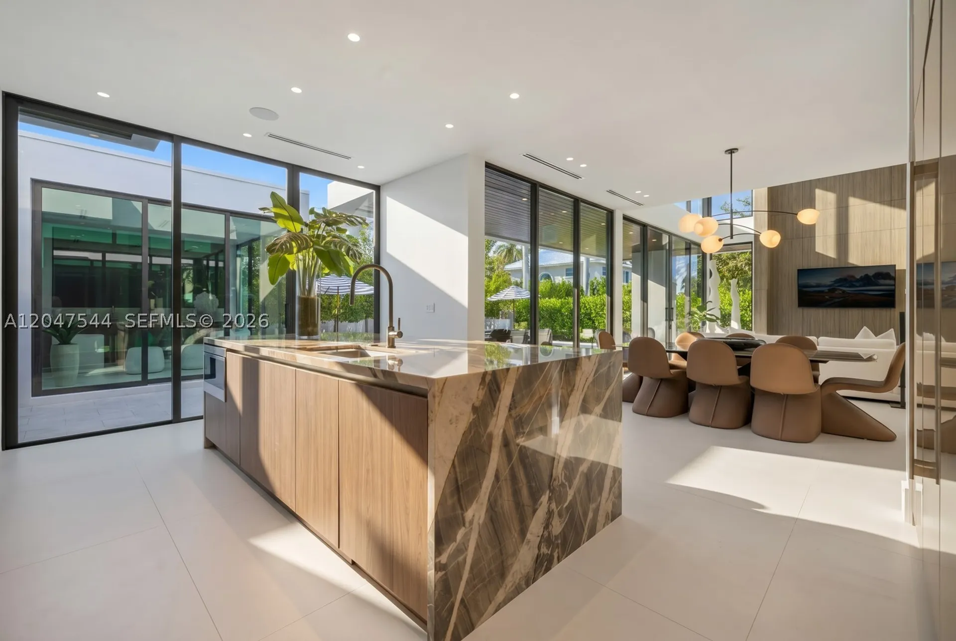 1099 NE 4th Avenue Boca Raton FL 33432