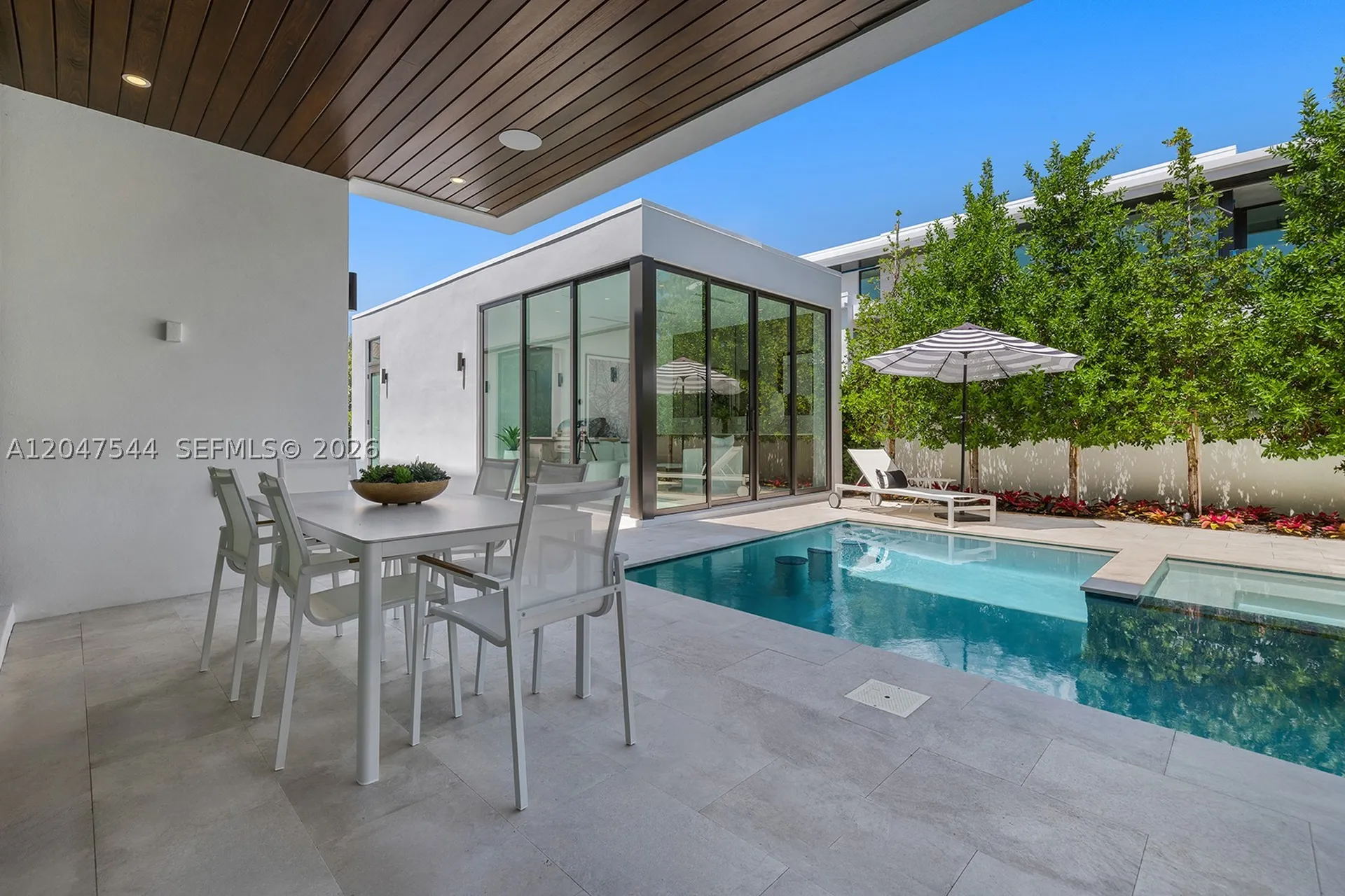 1099 NE 4th Avenue Boca Raton FL 33432