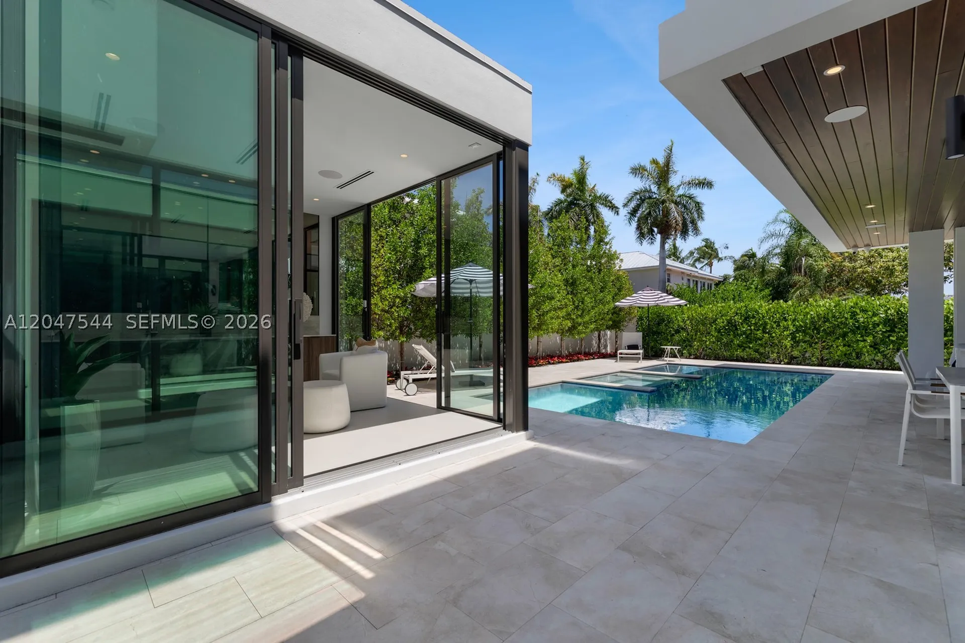 1099 NE 4th Avenue Boca Raton FL 33432
