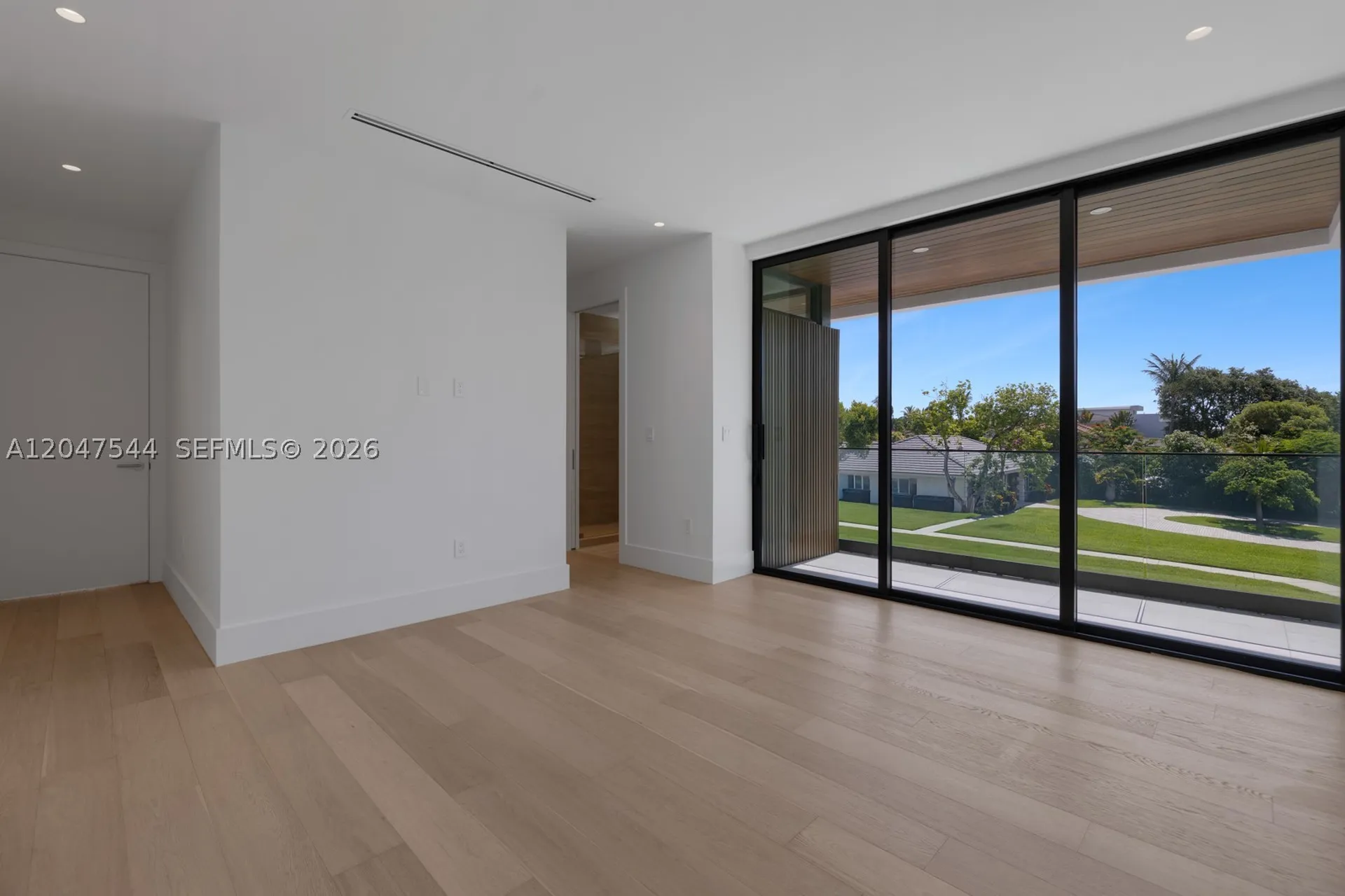 1099 NE 4th Avenue Boca Raton FL 33432
