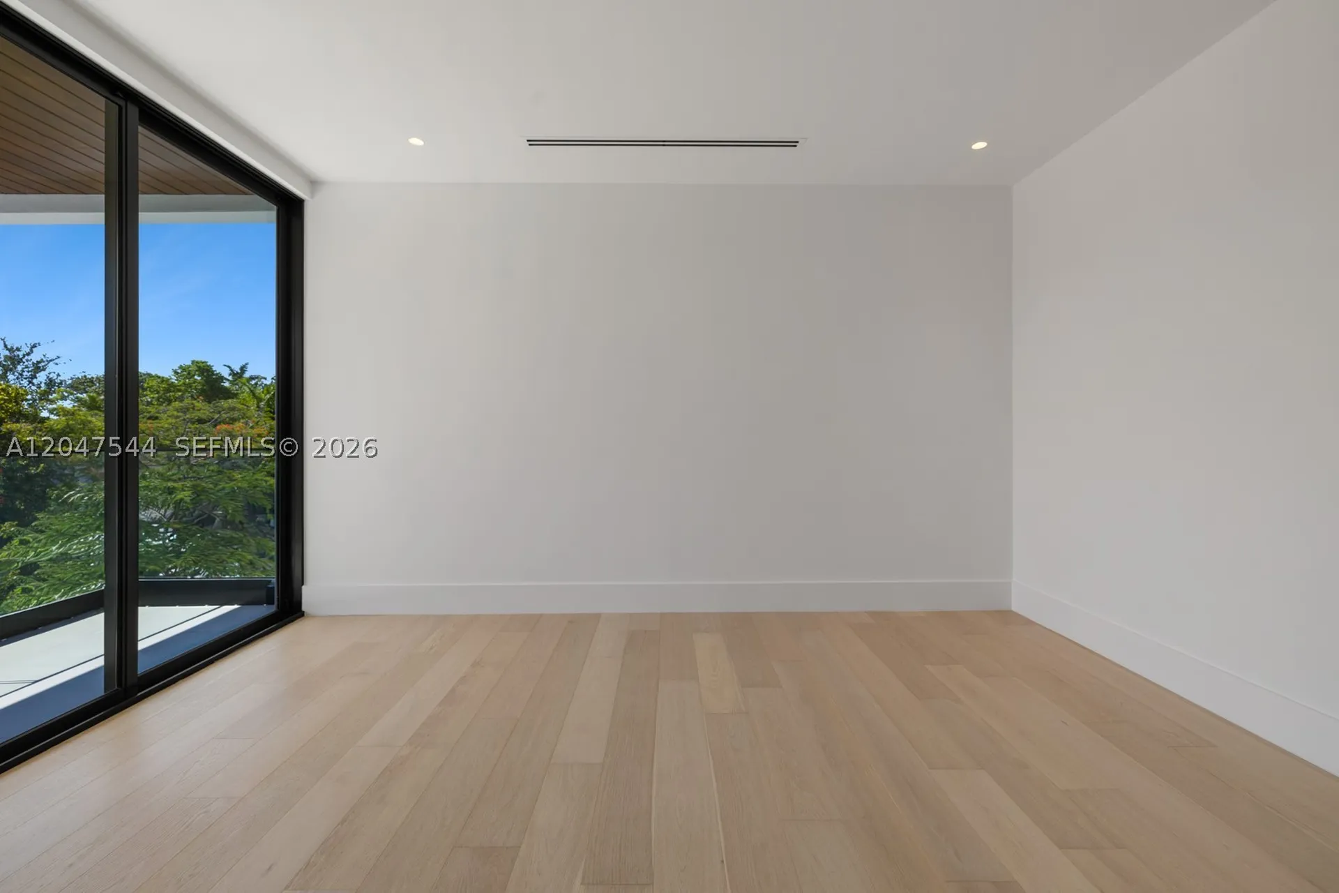1099 NE 4th Avenue Boca Raton FL 33432