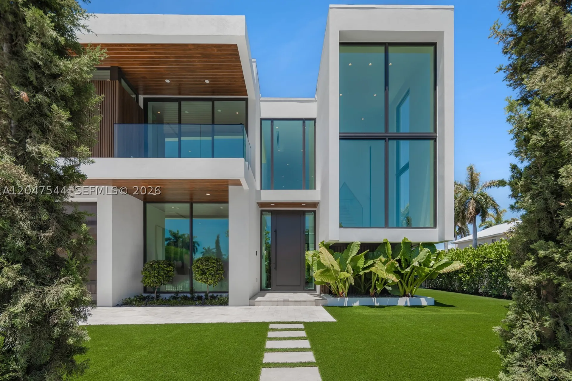 1099 NE 4th Avenue Boca Raton FL 33432