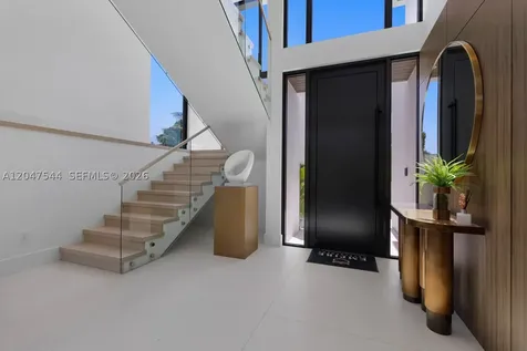 1099 NE 4th Avenue Boca Raton FL 33432