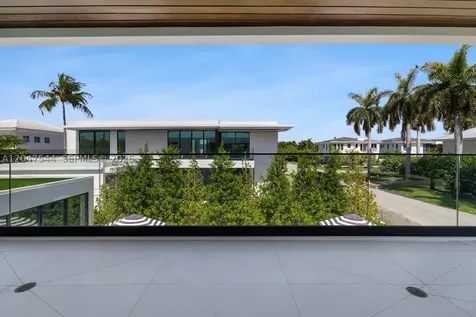 1099 NE 4th Avenue Boca Raton FL 33432