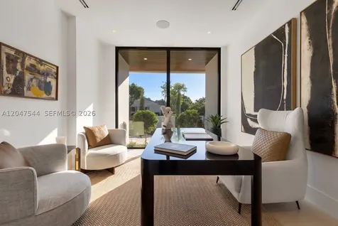 1099 NE 4th Avenue Boca Raton FL 33432
