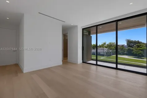 1099 NE 4th Avenue Boca Raton FL 33432