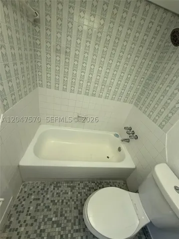 1305 W 53rd Street Hialeah FL 33012