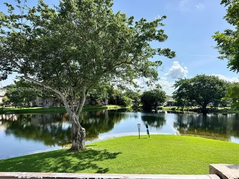 2151 NW 96th Terrace Pembroke Pines FL 33024