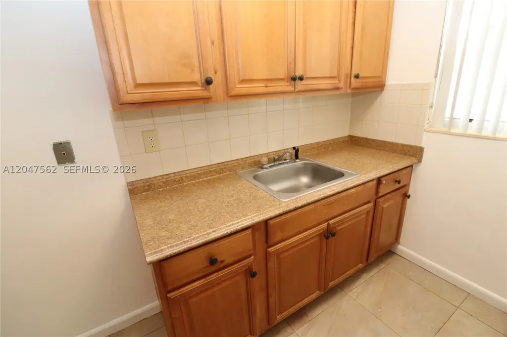 1708 N 16th Avenue Hollywood FL 33020