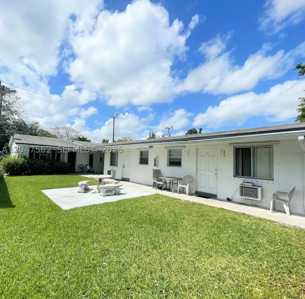 1708 N 16th Avenue Hollywood FL 33020