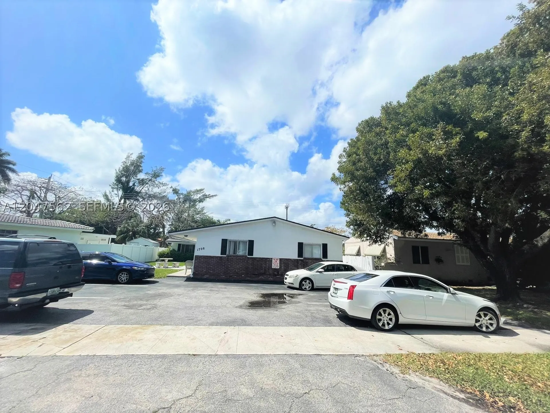 1708 N 16th Avenue Hollywood FL 33020