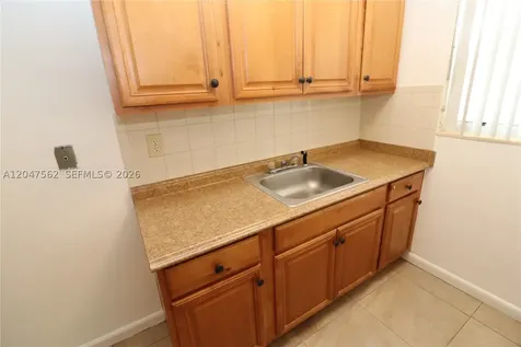 1708 N 16th Avenue Hollywood FL 33020