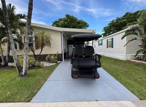 1196 SW 112th Way Davie FL 33325