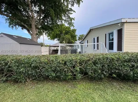 1196 SW 112th Way Davie FL 33325