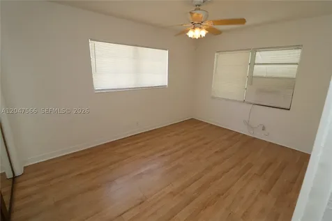 915 NE 16th Terrace Fort Lauderdale FL 33304