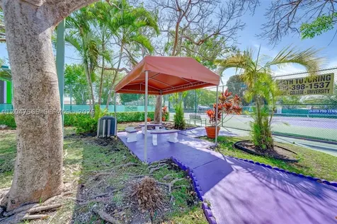 15630 SW 80th Street Miami FL 33193