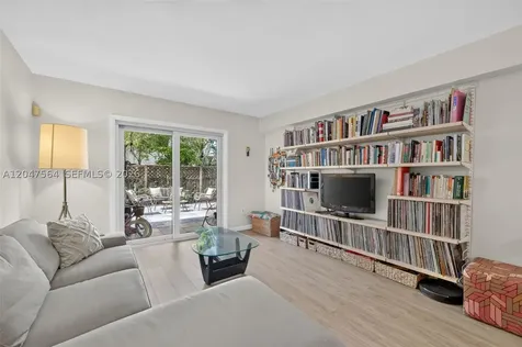 4600 SW 67th Avenue Miami FL 33155