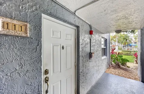 4600 SW 67th Avenue Miami FL 33155