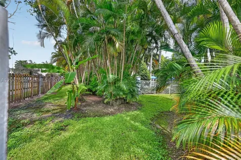 4600 SW 67th Avenue Miami FL 33155