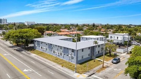 3255 W Flagler Street Miami FL 33135