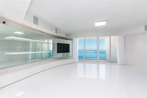 17201 Collins Avenue Sunny Isles Beach FL 33160
