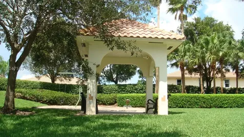4152 Pine Ridge Lane Weston FL 33331